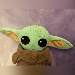 Star Wars Baby Yoda Grogu Large Plush Star Wars Mandalorian 22” Tall HUGE!!
